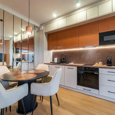 P R A T U M 15 * Mikołajki