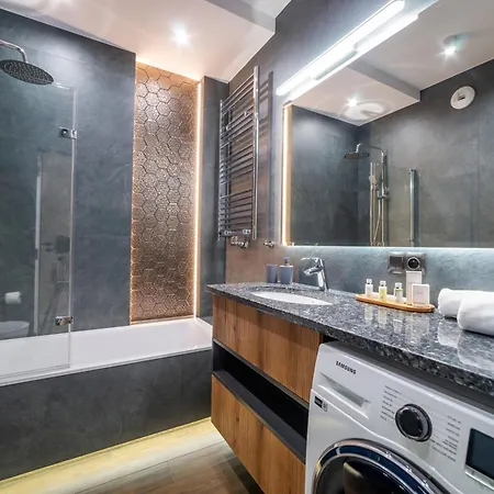 P R A T U M 15 Apartament *