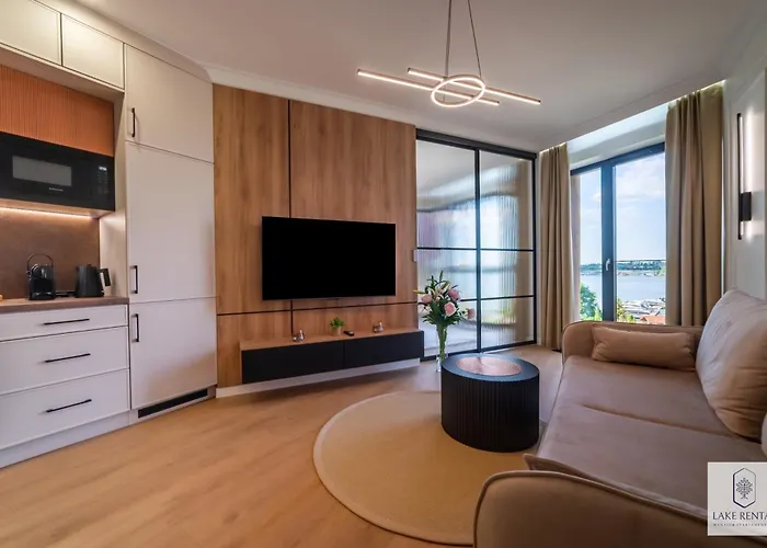 P R A T U M 15 * Mikołajki